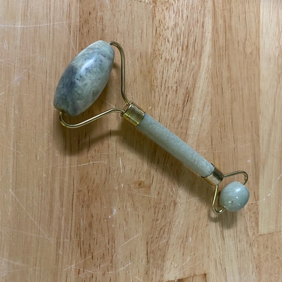 Luna Nectar Metamorphic Jade Facial Roller, New - Picture 2 of 3